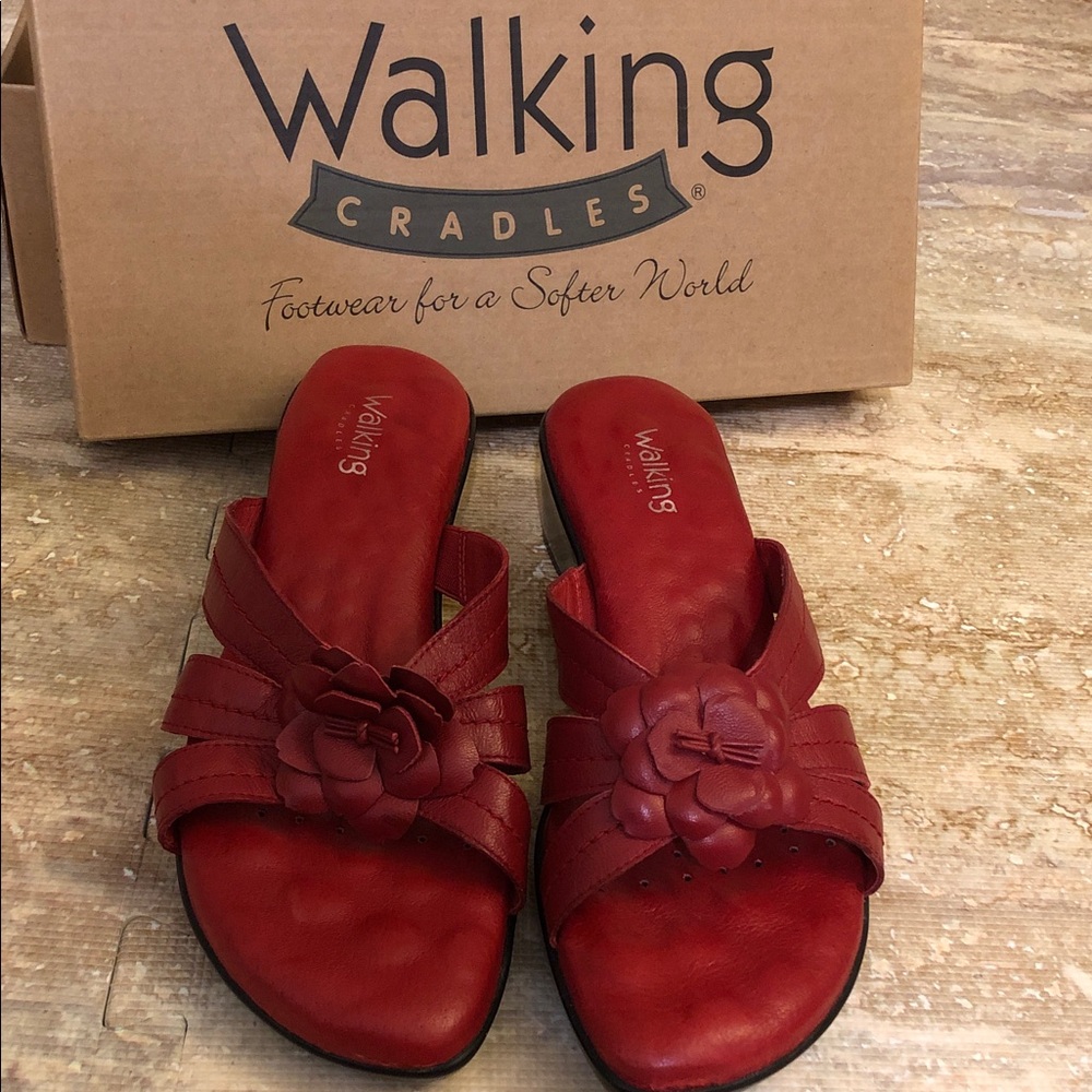 Walking Cradles Red Floral Slide sandals size 8